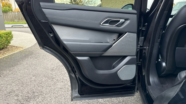 Land Rover Range Rover Velar 2.0 P300 R-Dynamic HSE 5dr Auto Petrol Estate